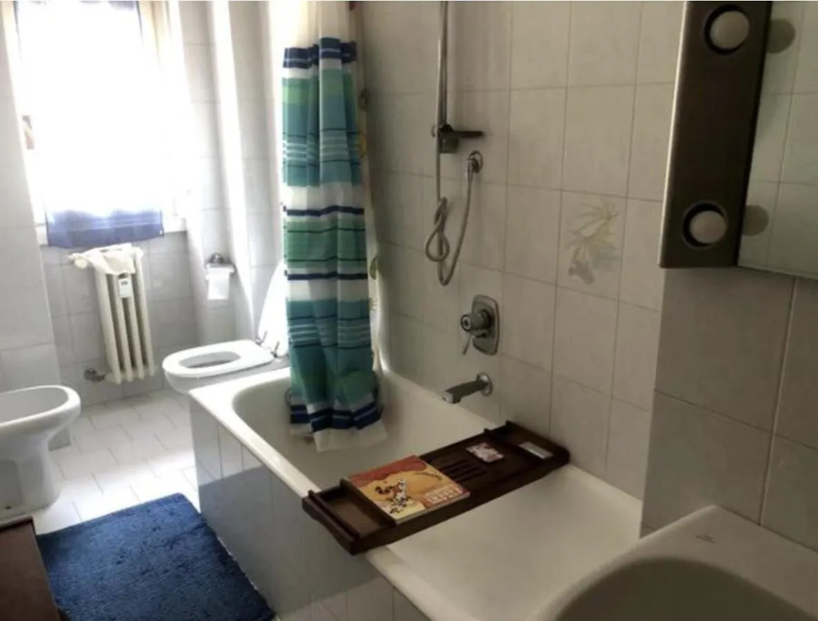 Guest house Camera In Via Tolstoi Milan Italy
